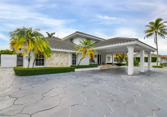 Photo 1 of Mansion for sale at 3401 Sw 129th Avenue, Miami, FL 33175 | MLS# A12020463 | Listing updated on 2026-10-31