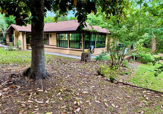 2nd image of 13167 Se 39th Ct, Belleview, FL 34420 | MLS# A12020478