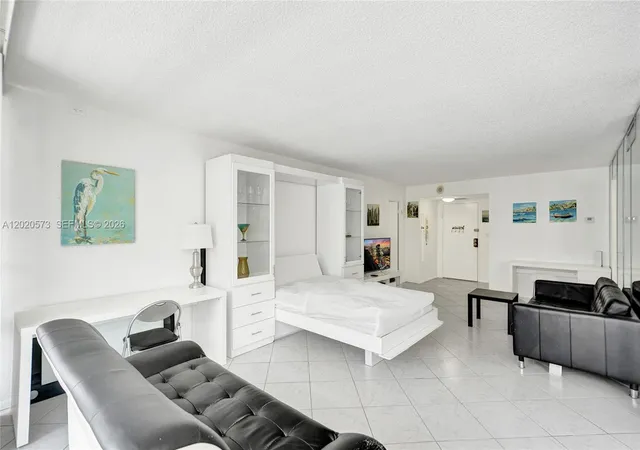 2nd image of 231 174Th St #1611, Sunny Isles Beach, FL 33160 | MLS# A12020573