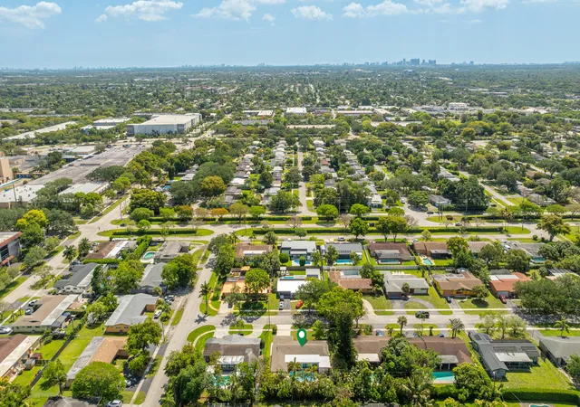 Homes for sale in Plantation, FL | 1431 Nw 70th Ave, Plantation, FL 33313 | MLS# B26029614