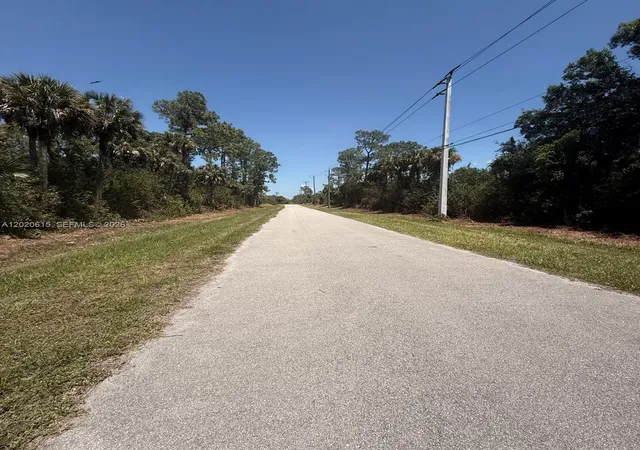 4th image of 3811 Se 34 Ave, Naples, FL 34117 | MLS# A12020615