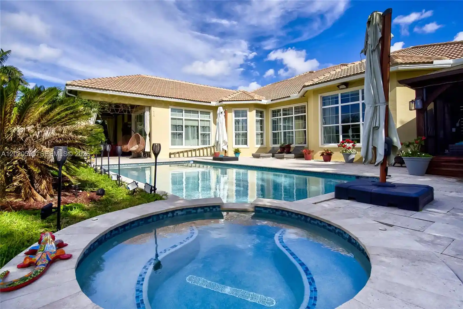 Single family home for sale at 5703 N Sterling Ranch Dr, Davie, FL 33314 | MLS# A12020590 | Listing updated on 2026-10-28