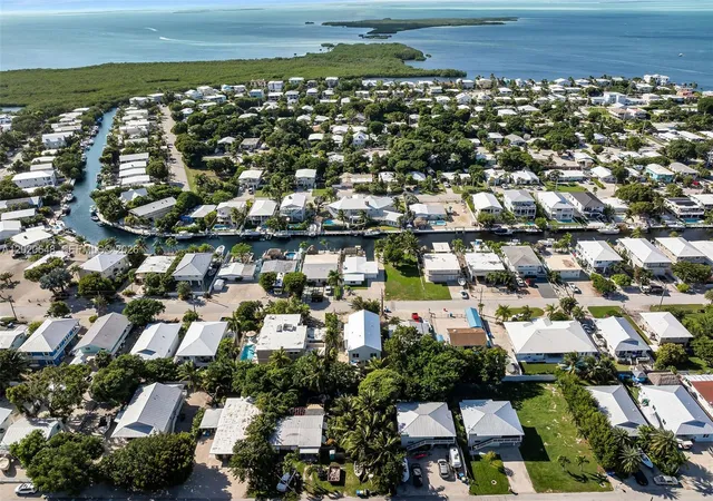 4th image of 251 Azalea St, Plantation Key, FL 33070 | MLS# A12020648