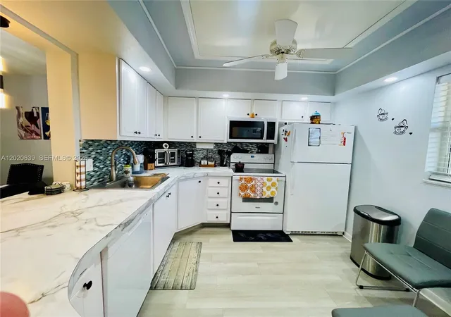 Homes for sale in Boynton Beach, FL | 130 Ne 26Th Ave, Boynton Beach, FL 33435
