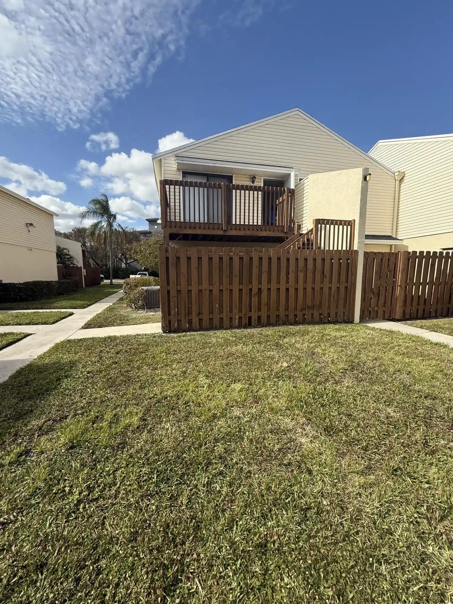 Photo 1 of Condo for sale at 633 Executive Ctr Dr #L202, West Palm Beach, FL 33401 | MLS# B26029738 | Listing updated on 2026-10-22