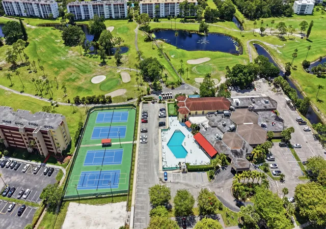 Homes for sale in Greenacres, FL | 3836 Via Poinciana, Greenacres, FL 33467 | Houzeo