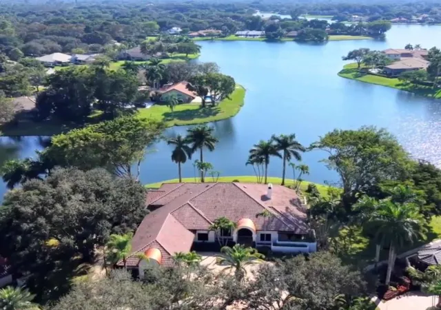 Photo 1 of Mansion for sale at 7600 Hyannis Ln, Parkland, FL 33067 | MLS# B26029779 | Listing updated on 2026-10-01