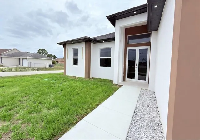 Homes for sale in Lehigh Acres, FL | 3114 6th St W, Lehigh Acres, FL 33971 | MLS# A12020861
