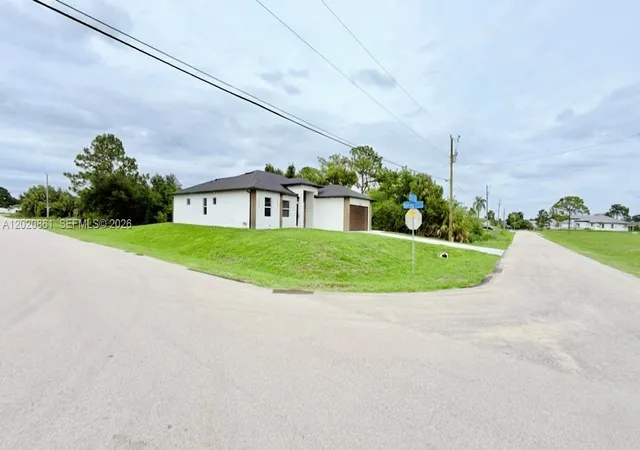 Homes for sale in Lehigh Acres, FL | 3114 6th St W, Lehigh Acres, FL 33971 | MLS# A12020861