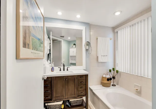 Photo 3 of House for sale at 9204 NW 9th Court, Plantation, FL 33324 | MLS# B26029869 | Listing updated on 2026-09-23
