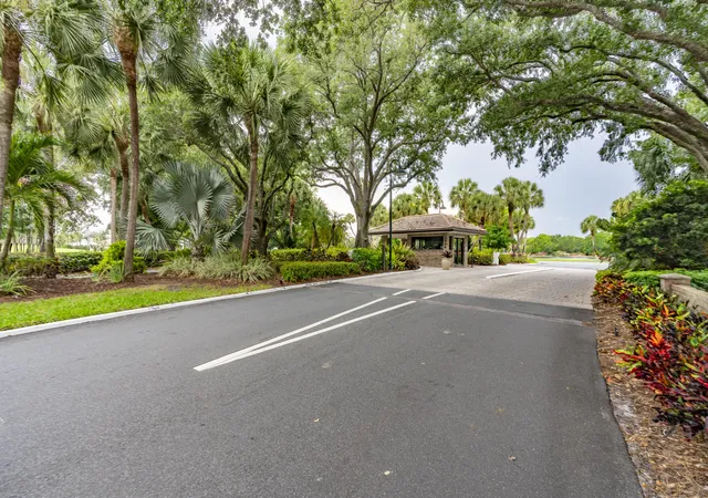 5th image of 1543 Sw Troon Cir, Palm City, FL 34990 | MLS# B26029890