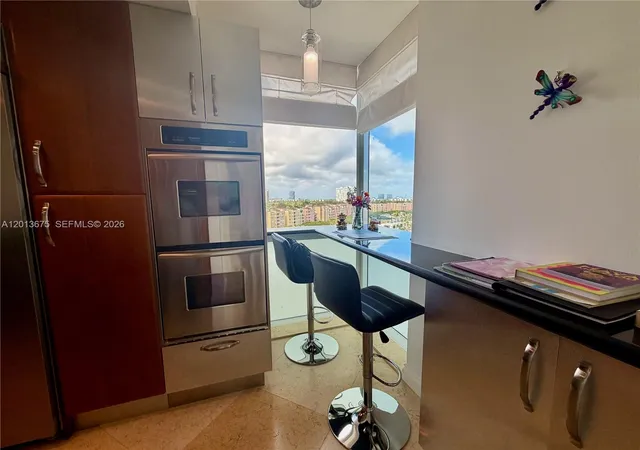 3rd image of 19400 Turnberry Wy #731, Miami, FL 33180 | MLS# A12013675
