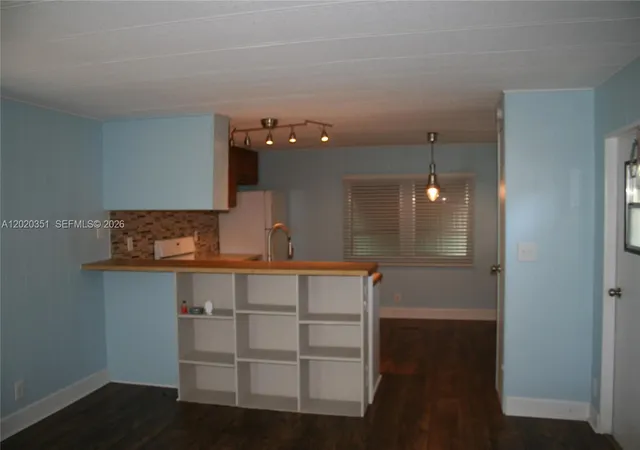 4th image of 13 Old State Rd, Key Largo, FL 33037 | MLS# A12020351