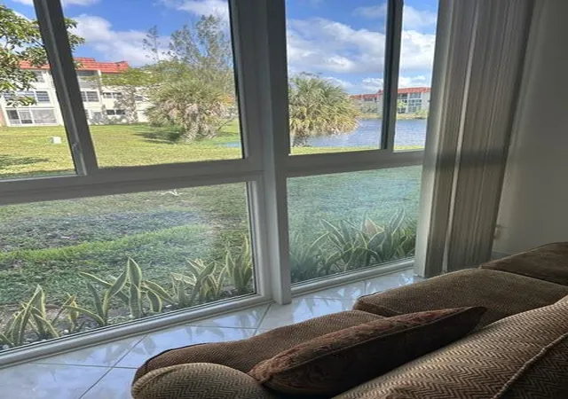 3rd image of 8020 N Sunrise Lakes Dr W, Sunrise, FL 33322