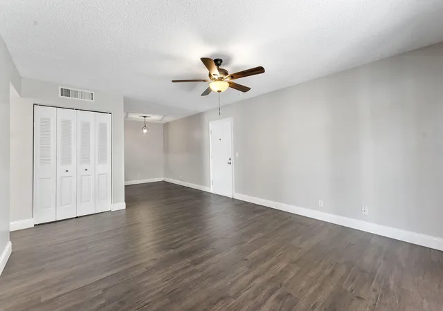 4th image of 1500 N Congress Ave N #C19, West Palm Beach, FL 33401 | MLS# B26030064