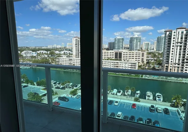 5th image of 100 Bayview Dr #1428, Sunny Isles Beach, FL 33160 | MLS# A12021387