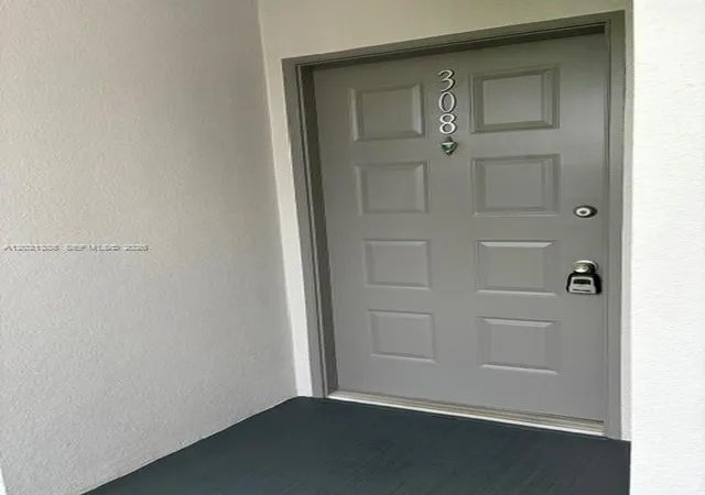 4th image of 1300 Sw 125Th Ave, Pembroke Pines, FL 33027