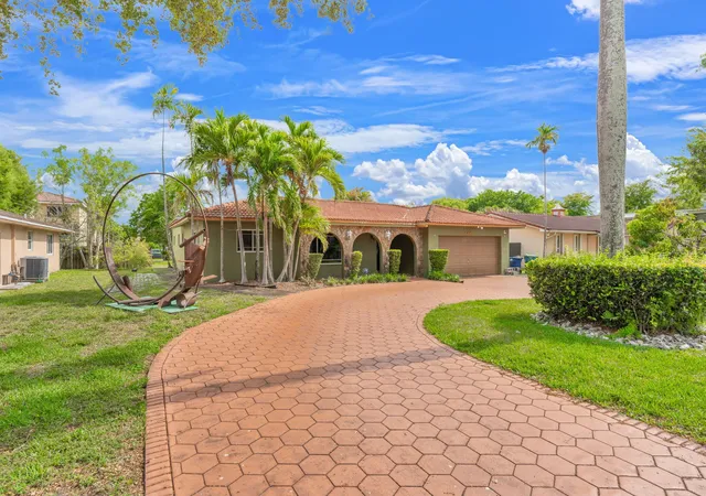 Homes for sale in Miami Gardens, FL | 1440 Nw 207th St, Miami Gardens, FL 33169 | MLS# B26030134