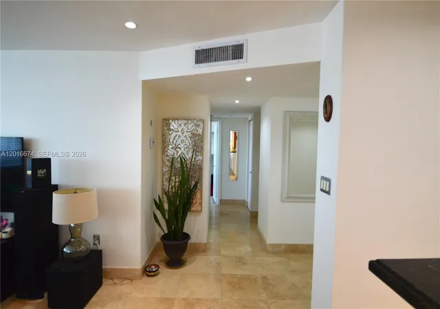 3rd image of 2780 Ne 183Rd St #PH04, Aventura, FL 33160 | MLS# A12016674
