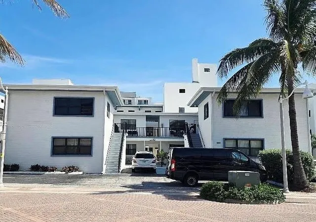 Photo 3 of Condo for sale at 322 Harding St #B205, Hollywood, FL 33019 | MLS# B26030146 | Listing updated on 2026-09-29
