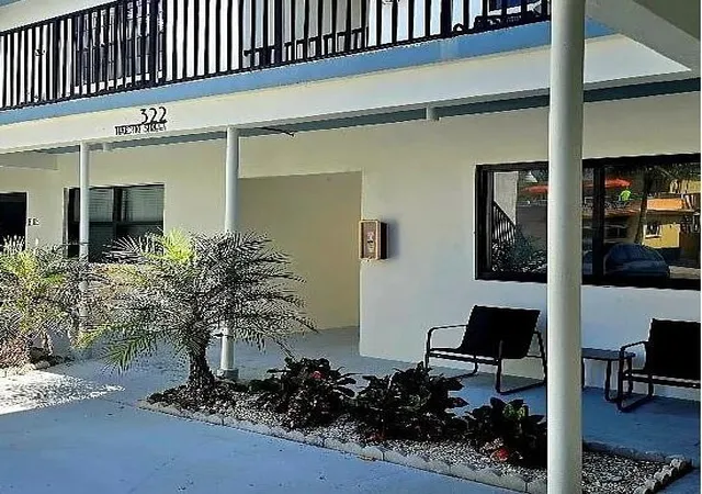 Photo 4 of Condo for sale at 322 Harding St #B205, Hollywood, FL 33019 | MLS# B26030146 | Listing updated on 2026-09-29