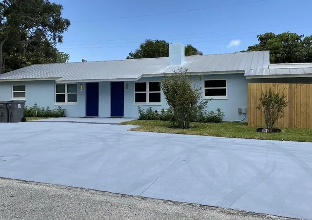 Multi family home for sale at 1867 Windsor Dr, North Palm Beach, FL 33408 | MLS# B26030229