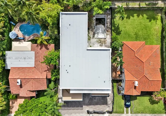Homes for sale in Fort Lauderdale, FL | 528 Ne 13Th Ave, Fort Lauderdale, FL 33301 | MLS# A12021571