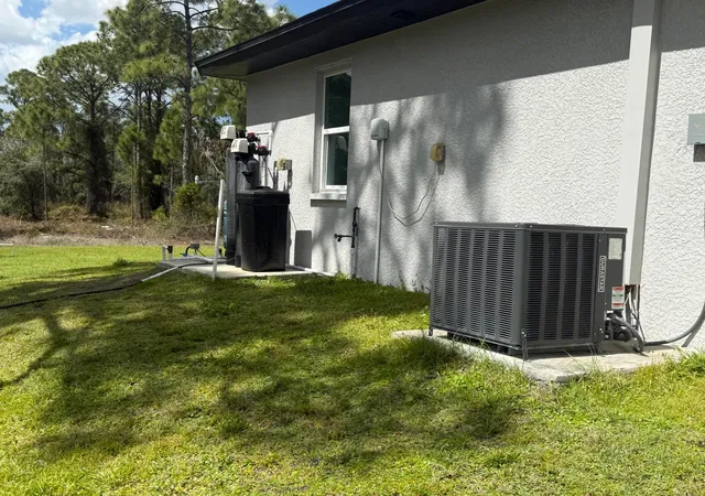 11th image of 1046 S Cheney Ave Ave S, Lehigh Acres, FL 33974 | MLS# B26030289