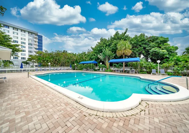 45th image of 4330 Hillcrest Dr #302, Hollywood, FL 33021 | MLS# B26030343