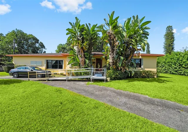 5th image of 511 Dunad Ave, Opa Locka, FL 33054 | MLS# A12019224