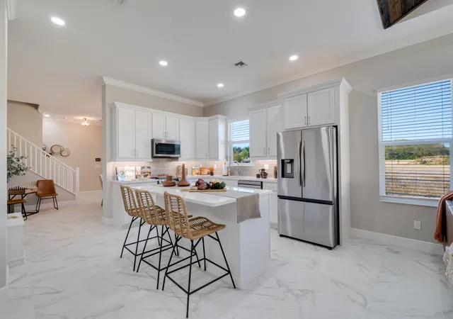 Photo 3 of Townhouse for sale at 2005 Bridgepointe Cir #97, Vero Beach, FL 32967 | MLS# B26030414 | Listing updated on 2026-10-01