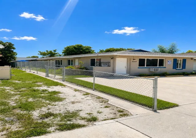 4th image of 16031 Ne 19Th Pl, North Miami Beach, FL 33162 | MLS# A12021930
