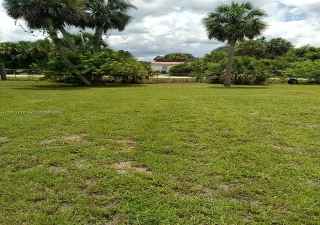 5th image of 1326 Red Barn Rd, Moore Haven, FL 33471 | MLS# A12021716