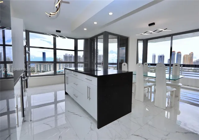 4th image of 3530 Mystic Pointe Dr #2510, Aventura, FL 33180 | MLS# A12021315
