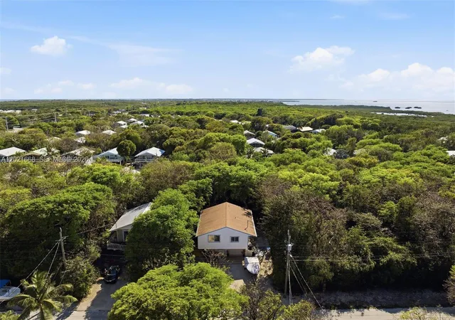 2nd image of 323 Bay View Ave, Key Largo, FL 33037 | MLS# A12021668