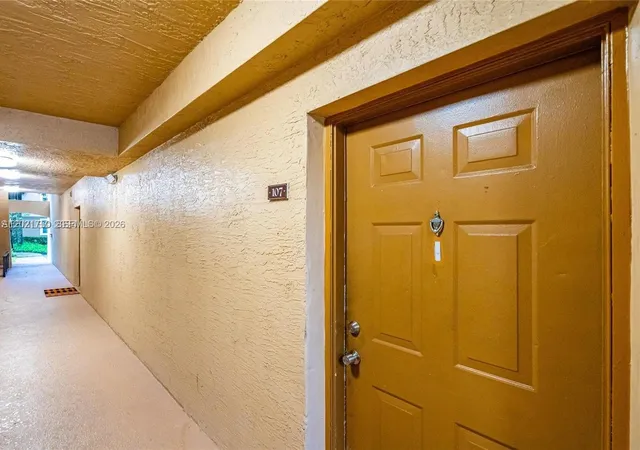 2nd image of 215 Sw 117th Ter #14107, Pembroke Pines, FL 33025 | MLS# A12021750