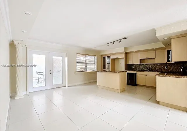 5th image of 5350 W 26Th Ave #118, Hialeah, FL 33016 | MLS# A12022127
