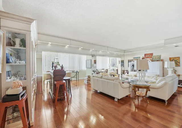 Photo 3 of Condo for sale at 3800 Hillcrest Dr #1219, Hollywood, FL 33021 | MLS# B26030577 | Listing updated on 2026-09-24