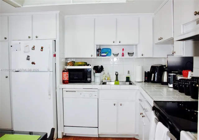 2nd image of 18555 Ne 14Th Ave #702A, Miami, FL 33179 | MLS# A12022311