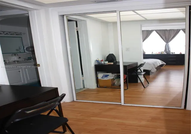 5th image of 18555 Ne 14Th Ave #702A, Miami, FL 33179 | MLS# A12022311