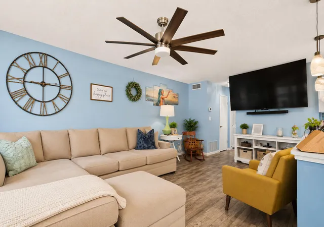 Homes for sale in Vero Beach, FL | 17 Vis Palm Ln, Vero Beach, FL 32962