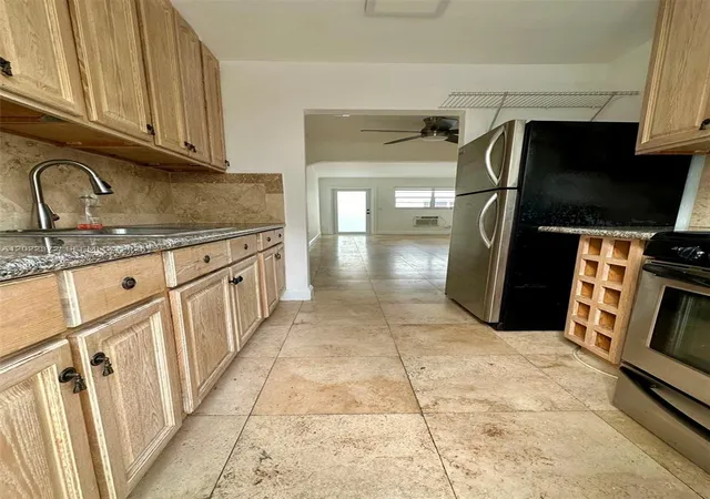 2nd image of 1231 Pennsylvania Ave #9, Miami Beach, FL 33139 | MLS# A12022372