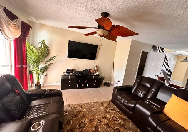 4th image of 5953 W 28Th Ave, Hialeah, FL 33016