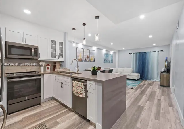 4th image of 6125 W 20Th Ave #302, Hialeah, FL 33012 | MLS# A12022404