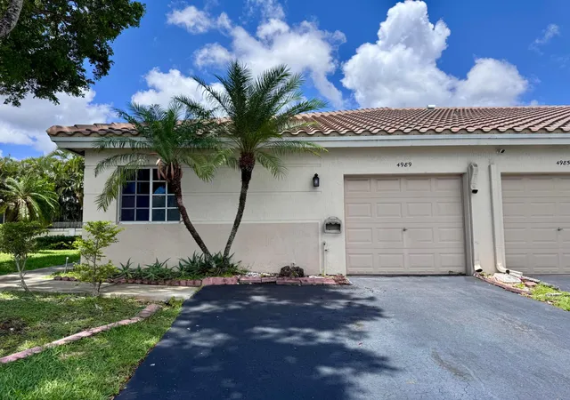 Homes for sale in Dania Beach, FL | 4989 Sw 32nd Ter, Dania Beach, FL 33312 | MLS# B26030780