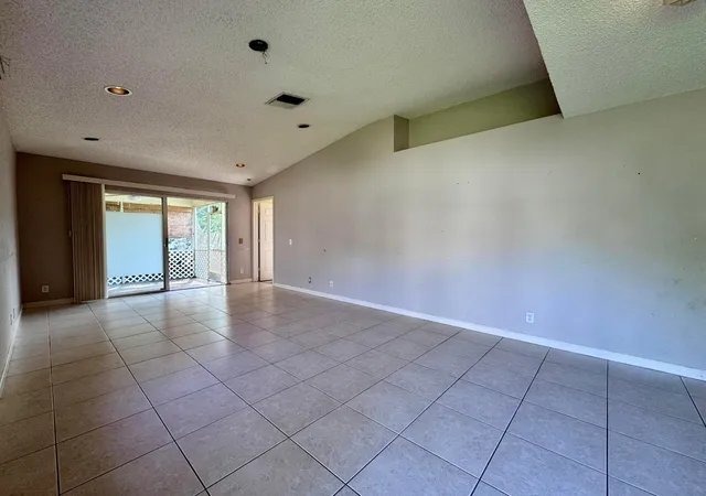 Homes for sale in Dania Beach, FL | 4989 Sw 32Nd Ter, Dania Beach, FL 33312 | MLS# B26030780