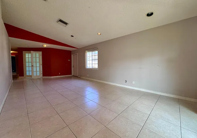 Homes for sale in Dania Beach, FL | 4989 Sw 32Nd Ter, Dania Beach, FL 33312 | MLS# B26030780