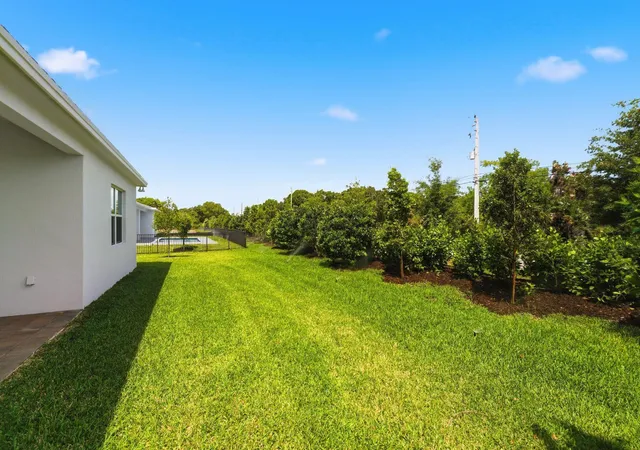 Photo 32 of Sale Pending at 6883 68th Square, Vero Beach, FL 32967 | MLS# B26030811 | Listing updated on 2026-09-17
