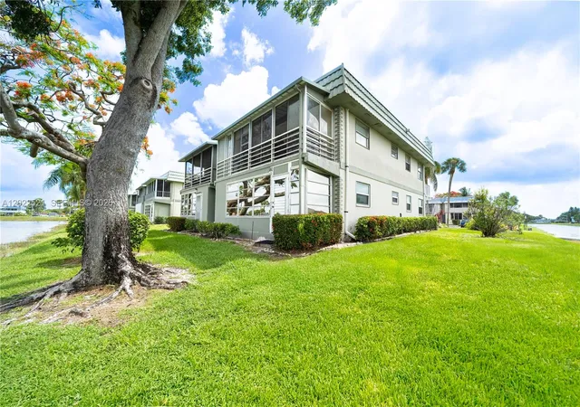 4th image of 145 Brittany D 145, Delray Beach, FL 33446