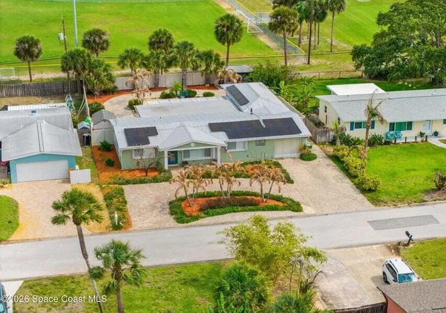 Single family home for sale at 121 Algonquin Ter, Indian Harbour Beach, FL 32937 | MLS# B26030853